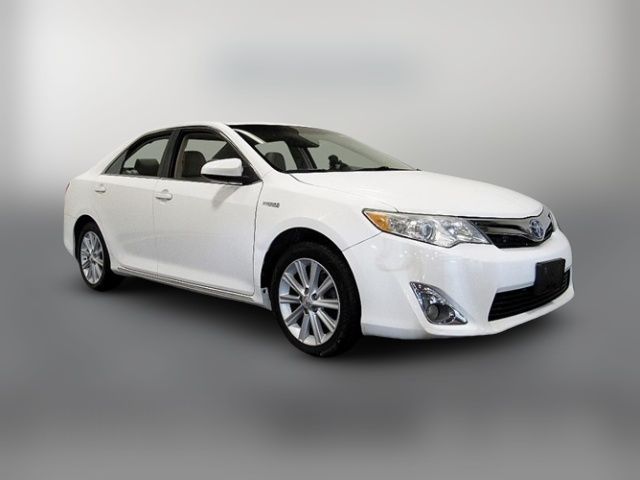 2014 Toyota Camry Hybrid XLE