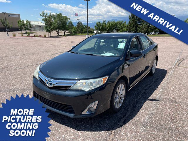 2014 Toyota Camry Hybrid XLE