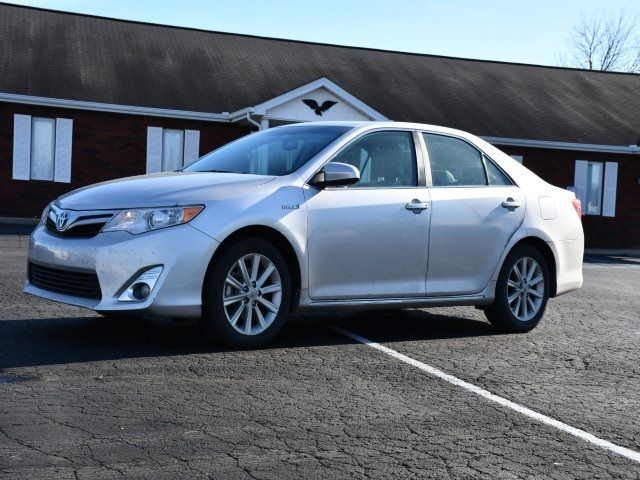 2014 Toyota Camry Hybrid 