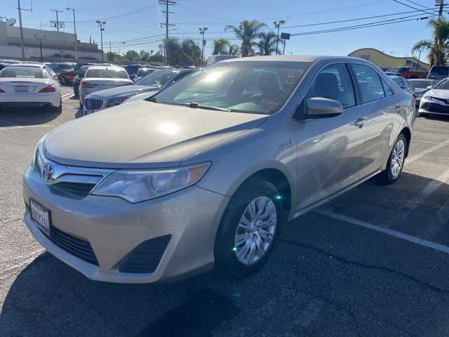 2014 Toyota Camry Hybrid LE