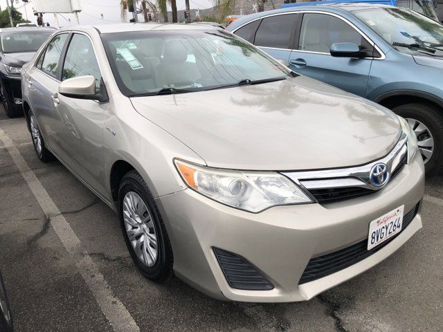 2014 Toyota Camry Hybrid LE