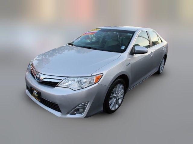 2014 Toyota Camry Hybrid XLE