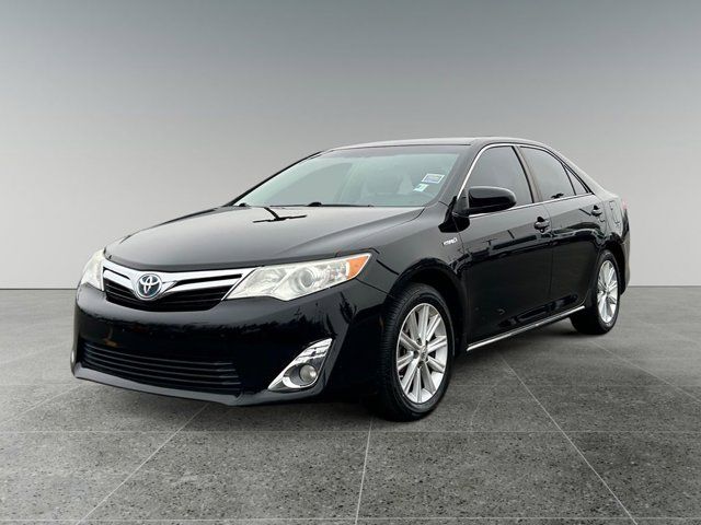 2014 Toyota Camry Hybrid XLE