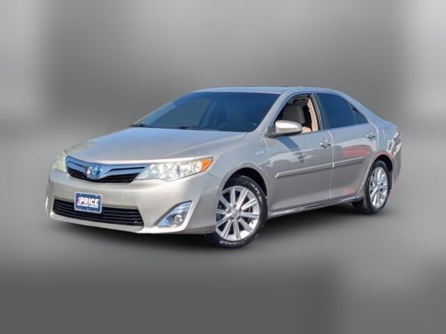 2014 Toyota Camry Hybrid XLE