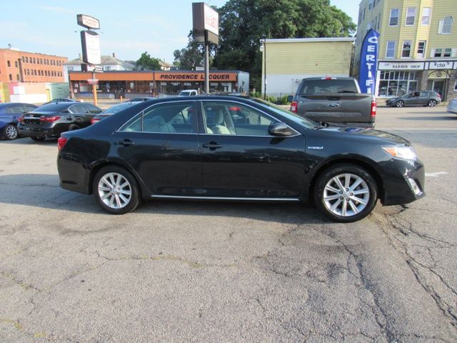 2014 Toyota Camry Hybrid XLE