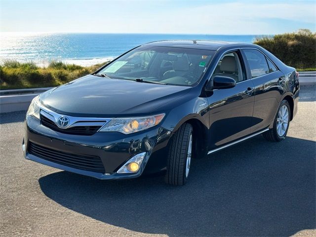 2014 Toyota Camry Hybrid XLE