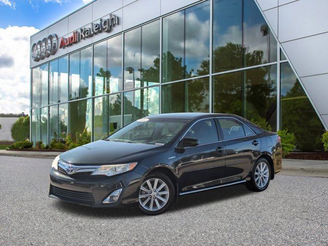 2014 Toyota Camry Hybrid XLE