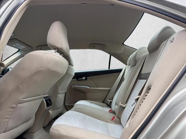 2014 Toyota Camry Hybrid XLE