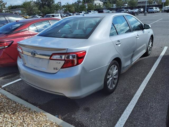 2014 Toyota Camry Hybrid XLE