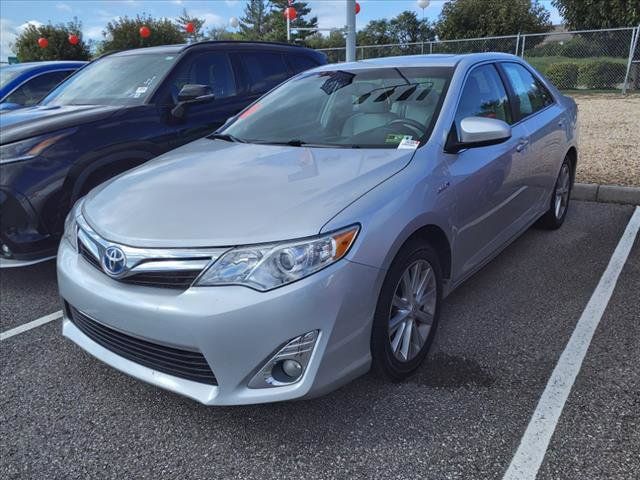 2014 Toyota Camry Hybrid XLE