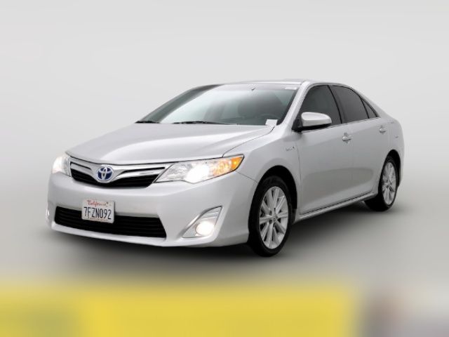 2014 Toyota Camry Hybrid XLE