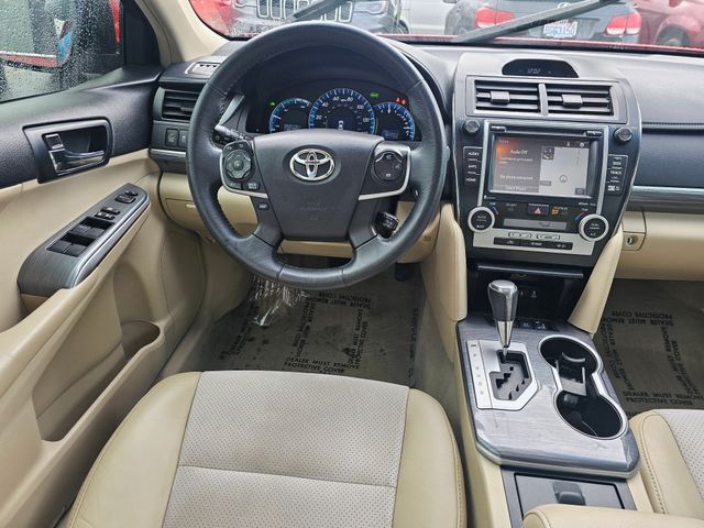 2014 Toyota Camry Hybrid XLE