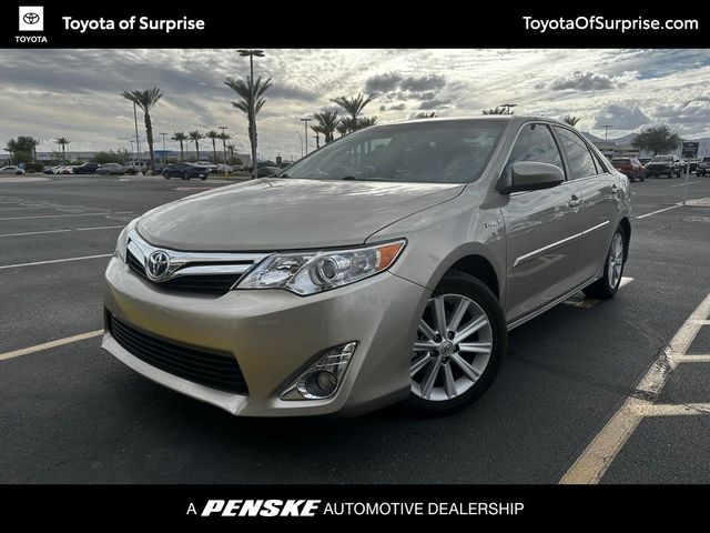 2014 Toyota Camry Hybrid XLE