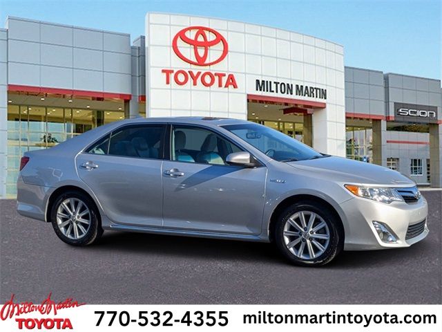 2014 Toyota Camry Hybrid XLE