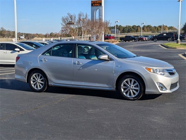 2014 Toyota Camry Hybrid XLE