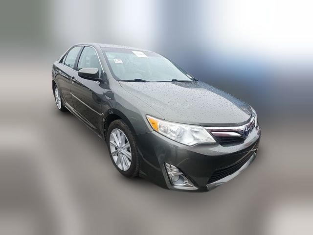 2014 Toyota Camry Hybrid XLE