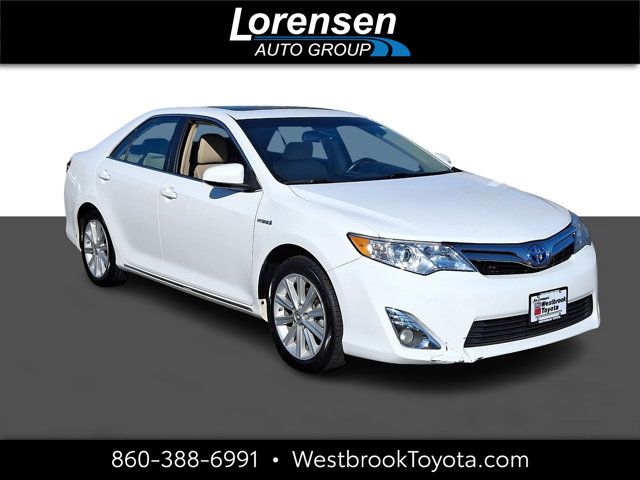 2014 Toyota Camry Hybrid XLE