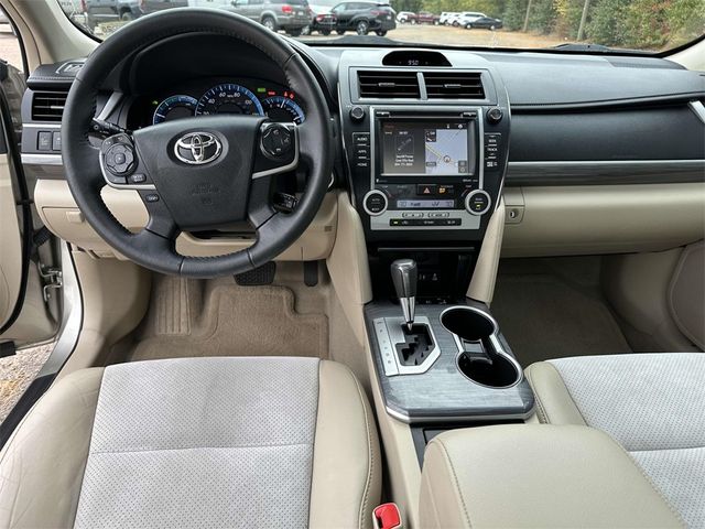 2014 Toyota Camry Hybrid XLE