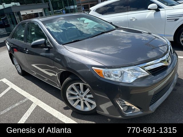 2014 Toyota Camry Hybrid XLE