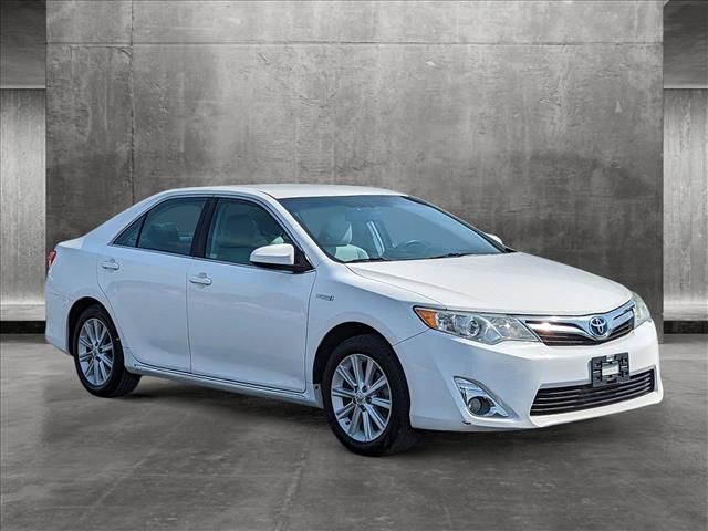 2014 Toyota Camry Hybrid XLE