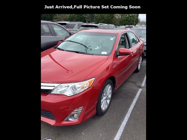 2014 Toyota Camry Hybrid XLE