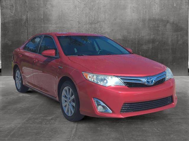 2014 Toyota Camry Hybrid XLE