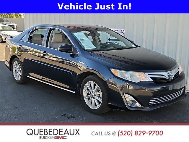 2014 Toyota Camry Hybrid XLE