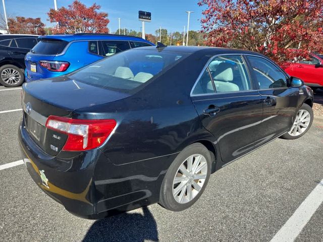 2014 Toyota Camry Hybrid XLE