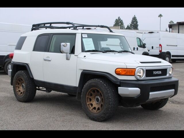 2014 Toyota FJ Cruiser Base