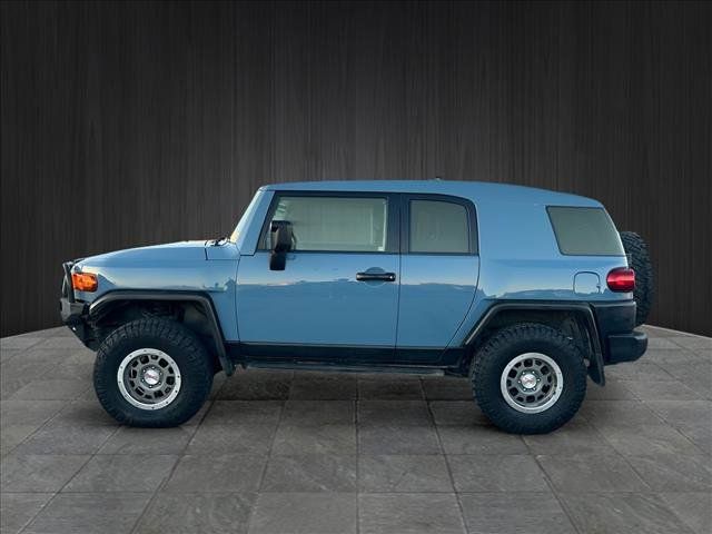 2014 Toyota FJ Cruiser Base