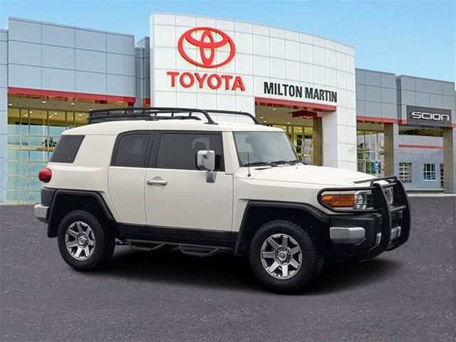 2014 Toyota FJ Cruiser Base