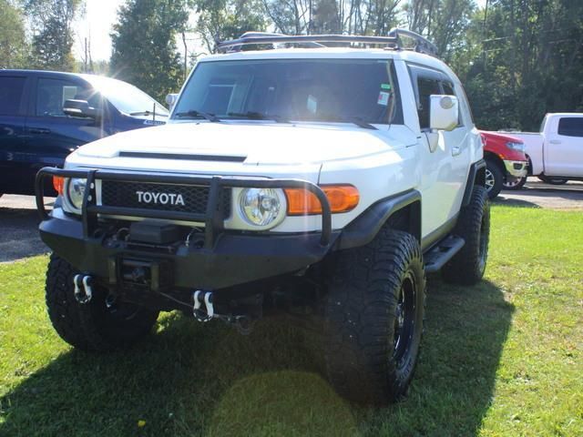 2014 Toyota FJ Cruiser Base