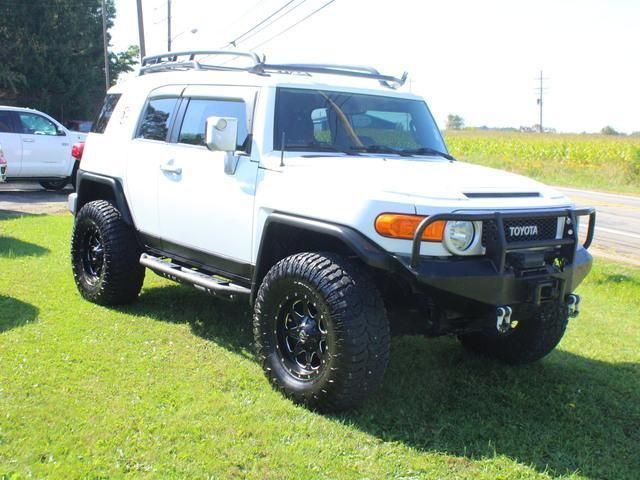 2014 Toyota FJ Cruiser Base