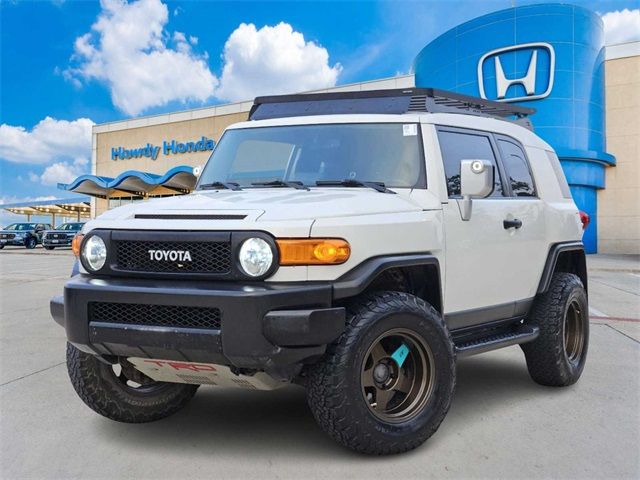 2014 Toyota FJ Cruiser Base