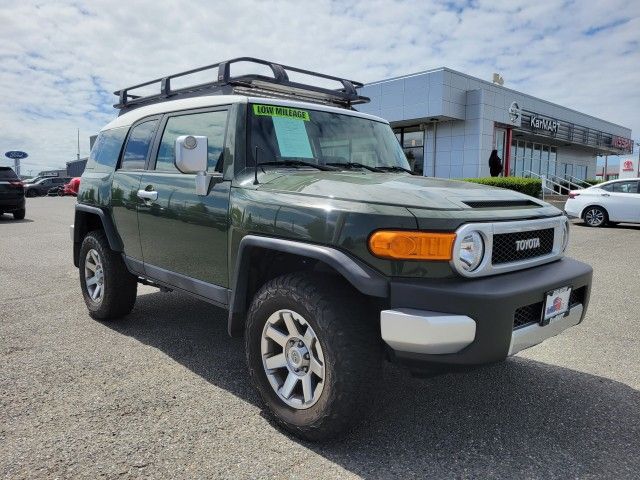 2014 Toyota FJ Cruiser Base