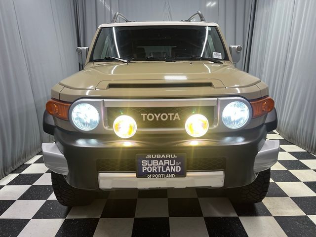 2014 Toyota FJ Cruiser Base