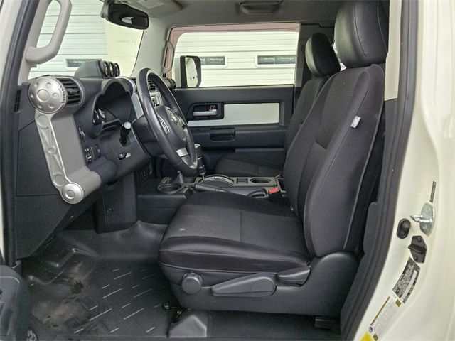 2014 Toyota FJ Cruiser Base