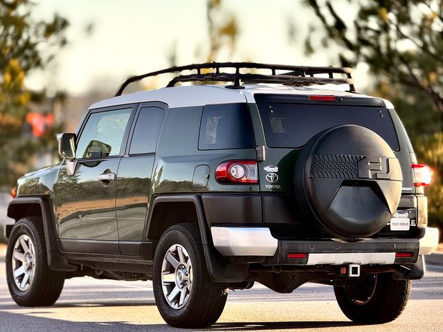 2014 Toyota FJ Cruiser Base