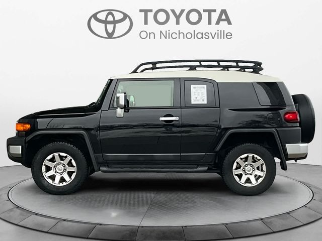 2014 Toyota FJ Cruiser Base