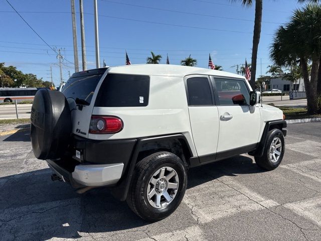 2014 Toyota FJ Cruiser Base