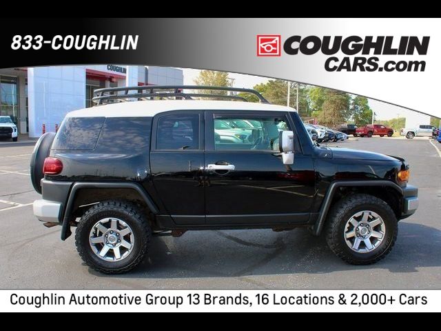 2014 Toyota FJ Cruiser Base