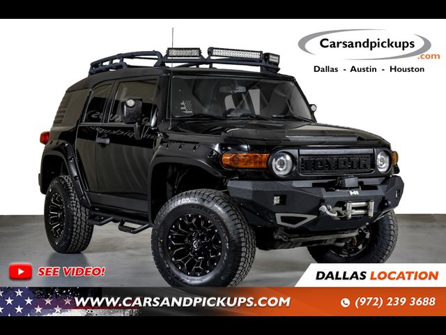 2014 Toyota FJ Cruiser Base