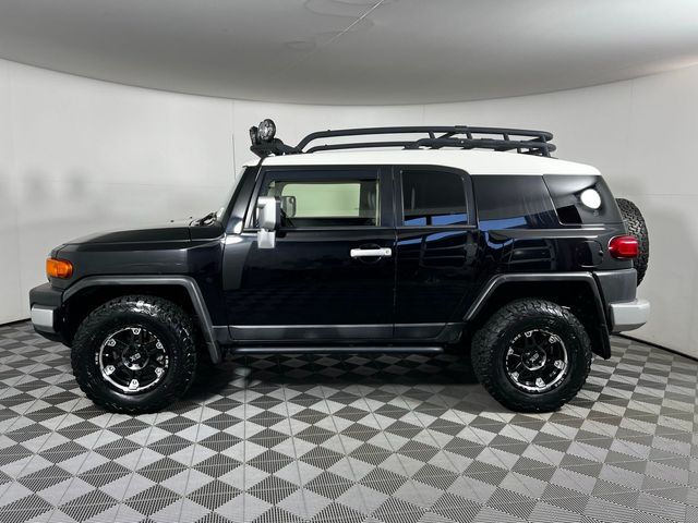 2014 Toyota FJ Cruiser Base