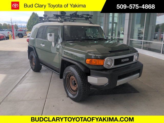 2014 Toyota FJ Cruiser Base