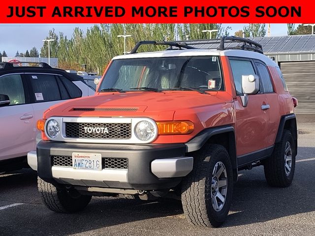 2014 Toyota FJ Cruiser Base