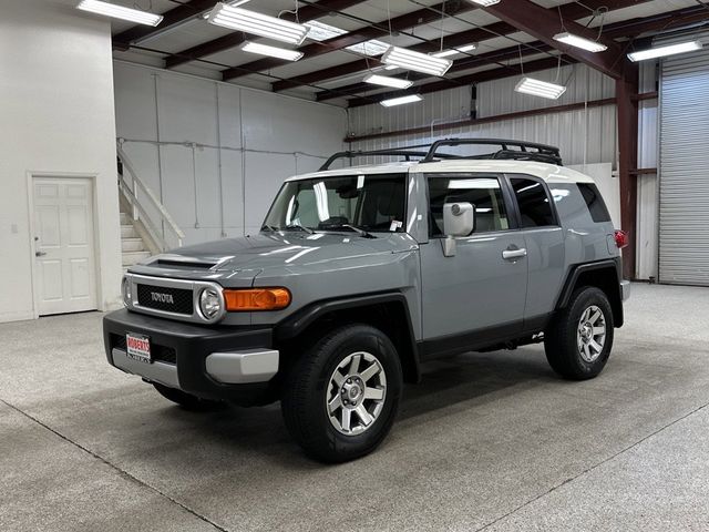 2014 Toyota FJ Cruiser Base