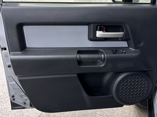 2014 Toyota FJ Cruiser Base