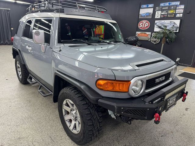 2014 Toyota FJ Cruiser Base