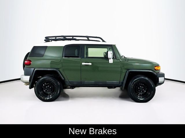 2014 Toyota FJ Cruiser Base