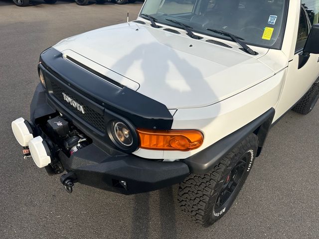 2014 Toyota FJ Cruiser Base